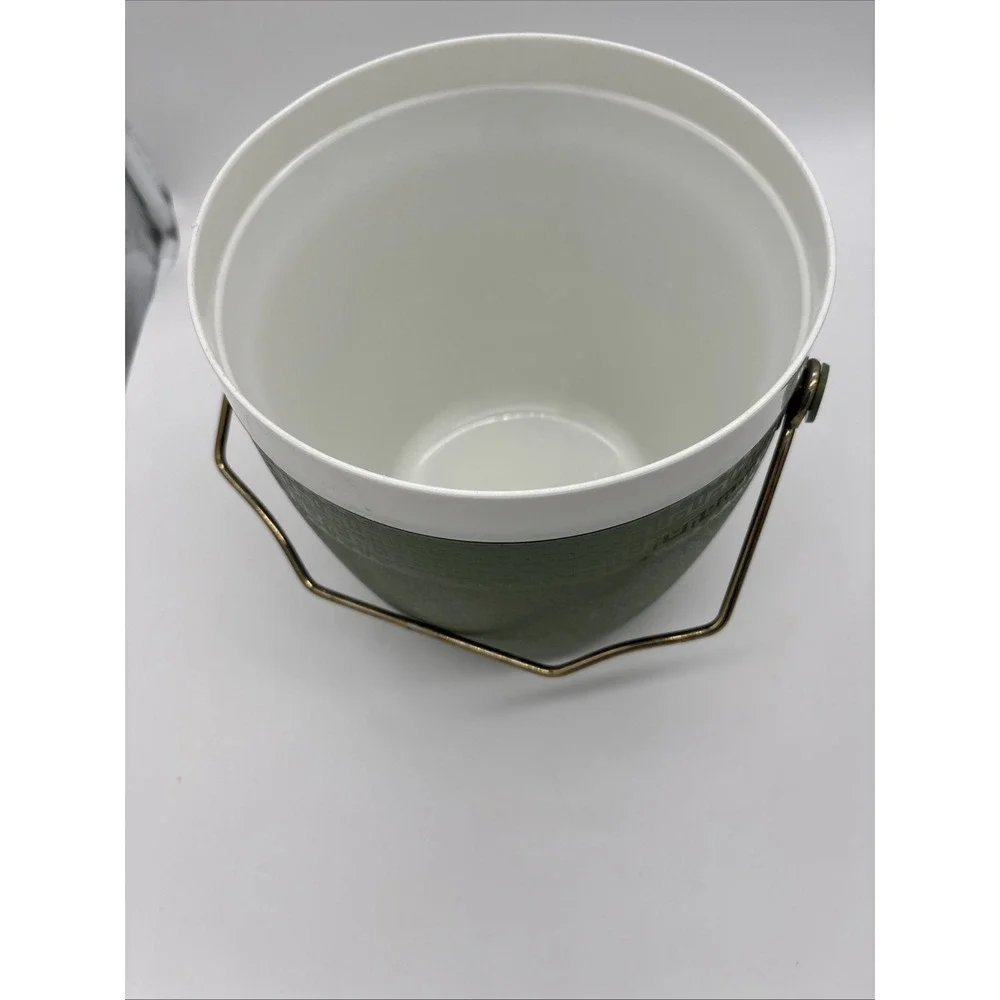 Mid Century Modern Therm O‎ Ware Avocado Green Matching Pitcher And Ice Bucket